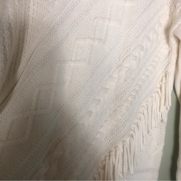 Sz 2 Cream Cable Knit Tunic Sweater Fringe Chico’s - Picture 3 of 5